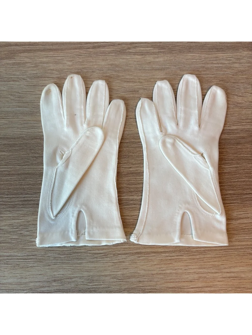 Vintage White Nylon Beaded Dress Gloves Wrist Formal Wedding Tea Party Costume